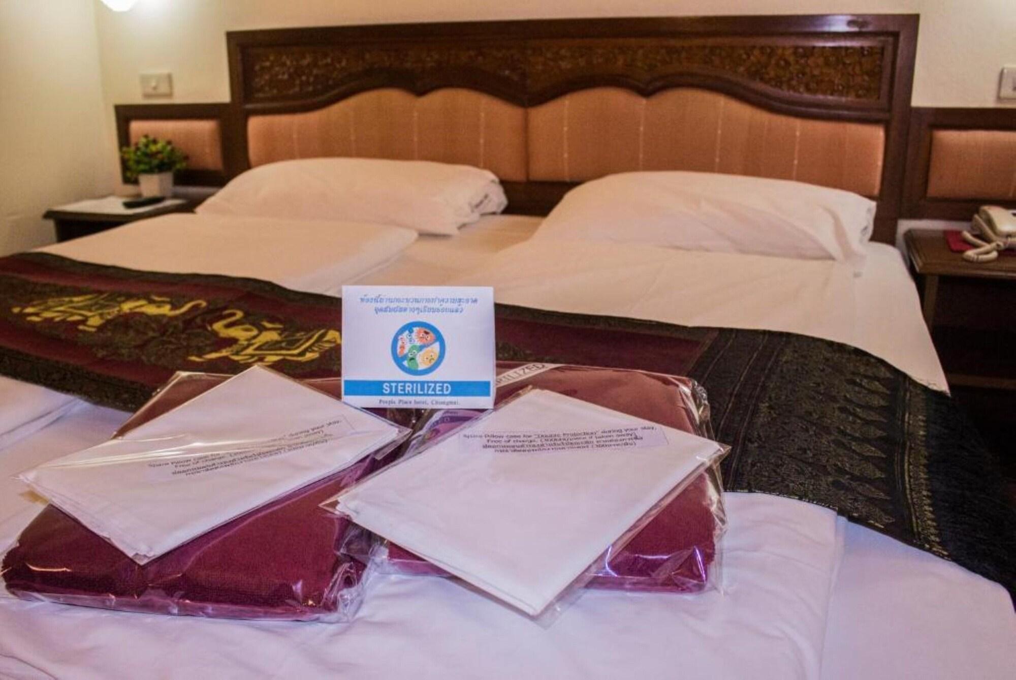 People Place Boutique In Town Hotel - Sha Extra Plus Chiang Mai Bagian luar foto