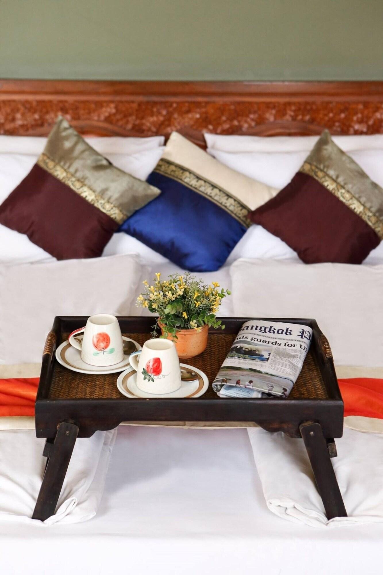 People Place Boutique In Town Hotel - Sha Extra Plus Chiang Mai Bagian luar foto