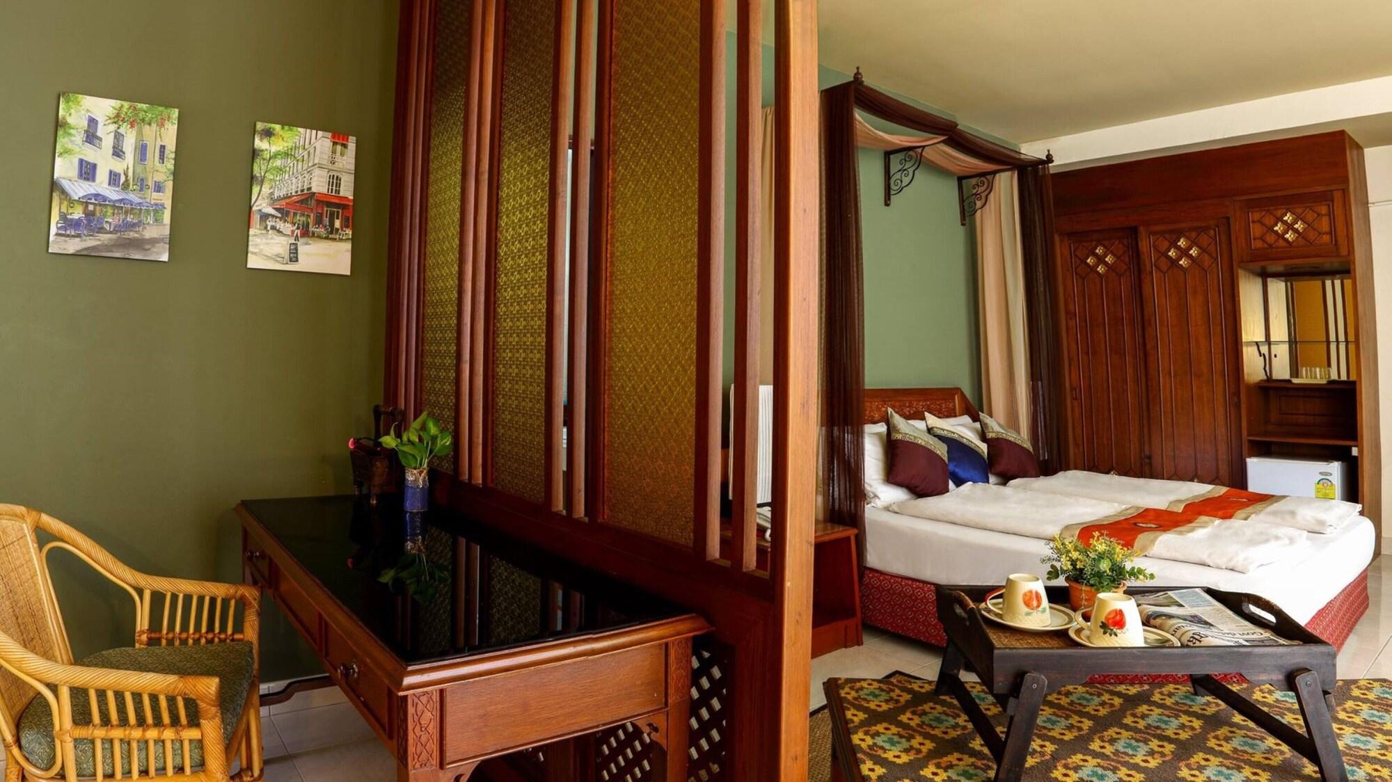 People Place Boutique In Town Hotel - Sha Extra Plus Chiang Mai Bagian luar foto