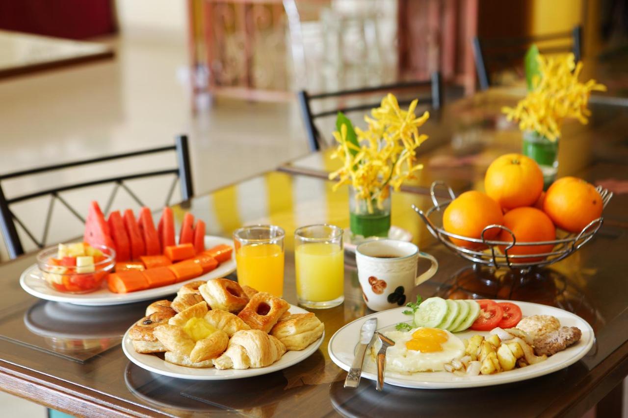 People Place Boutique In Town Hotel - Sha Extra Plus Chiang Mai Bagian luar foto