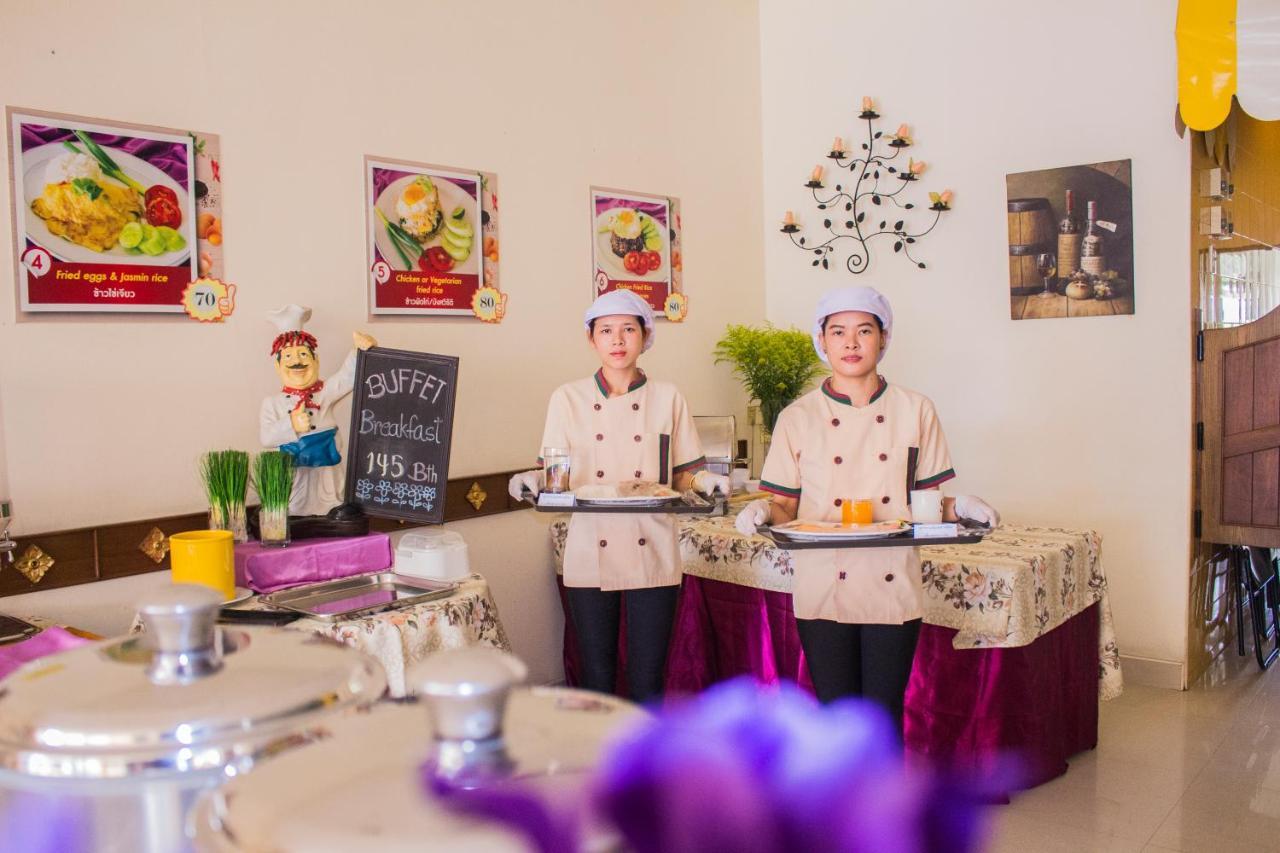 People Place Boutique In Town Hotel - Sha Extra Plus Chiang Mai Bagian luar foto
