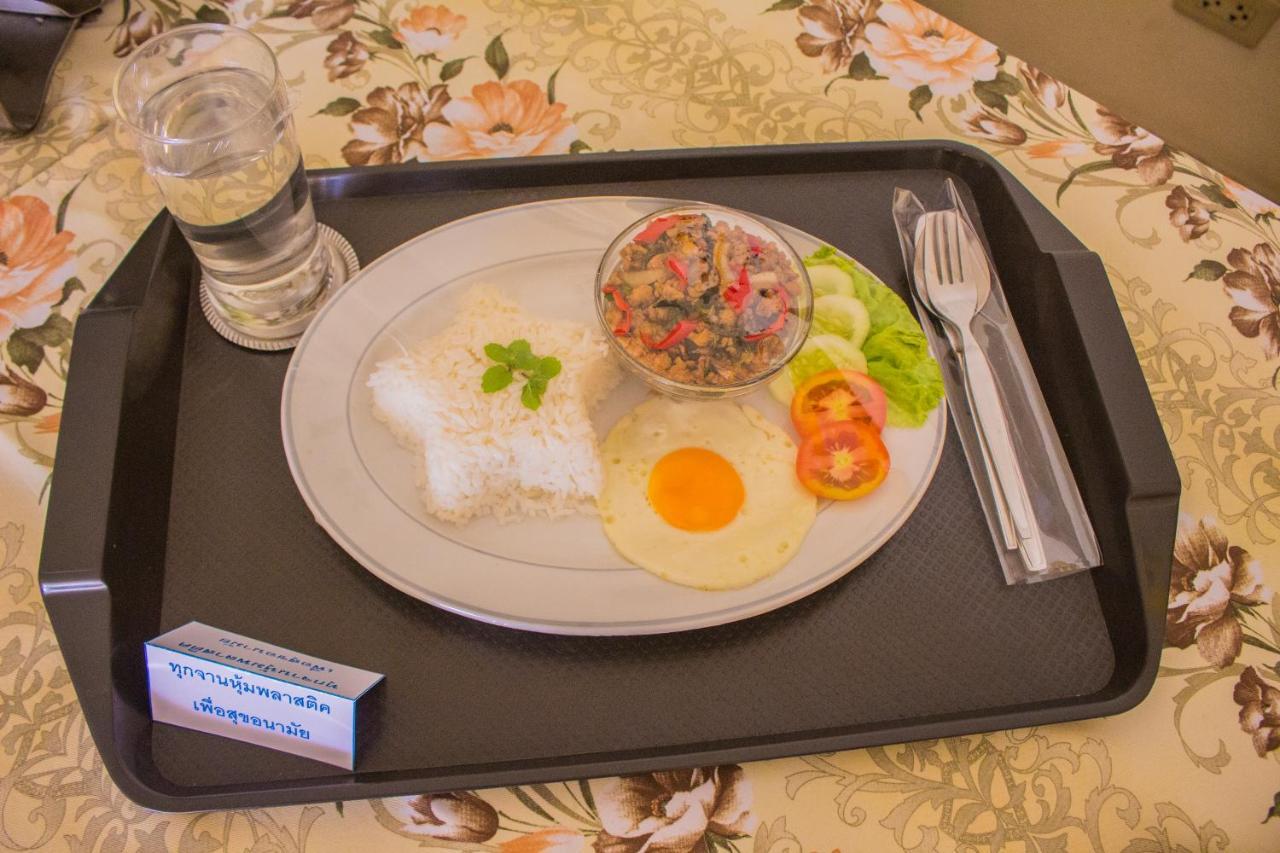 People Place Boutique In Town Hotel - Sha Extra Plus Chiang Mai Bagian luar foto